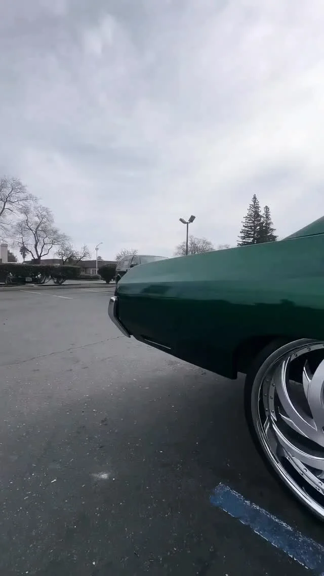 Classic Impala on 24s🔥
Spada - Silver / Chrome SS Lip
by @florintireandwheel 

#artiswheels #forgedwheels #customwheels #impala #24s