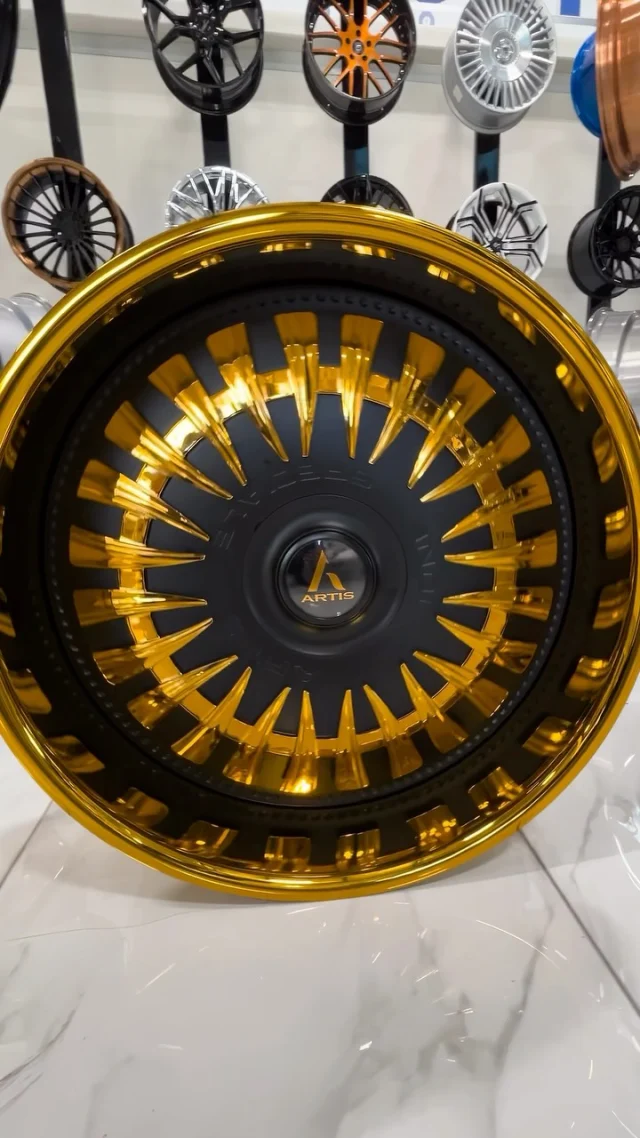 WHAT YOU PUTTING THESE ON!?🔥
“Edizione Speciale” - Satin Black / Gold
Featuring Removable custom insert
@audiocityusa 

#artiswheels #forgedwheels #customwheels #donks #24s