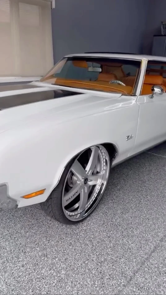 @batesboi_073 72’ Oldsmobile Cutlass🔥
26” Bullet - Brushed Finish
Matching Steering Wheel
#artiswheels #forgedwheels #donks #cutlass #classiccars