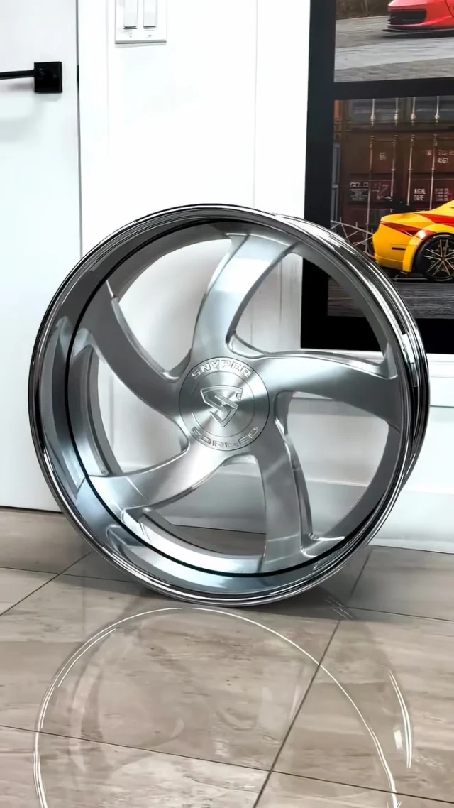 WHAT YOU PUTTING THESE ON!?🔥
Force XL - Brushed Finish w/ XL Floater Cap
@snyperforged by Artis
#artiswheels #forgedwheels #donks #classiccar #rims